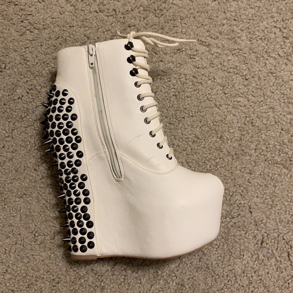 Jeffrey Campbell Damsel SP White Black Size 8 - With Box & Replacement Spikes - Picture 3 of 9